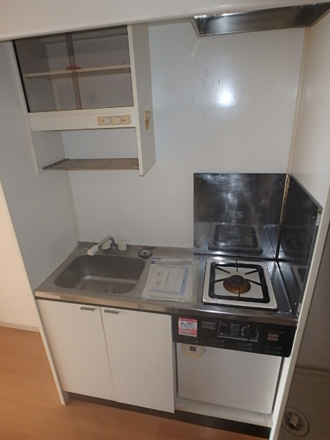キッチン　調理スペースしっかりあります