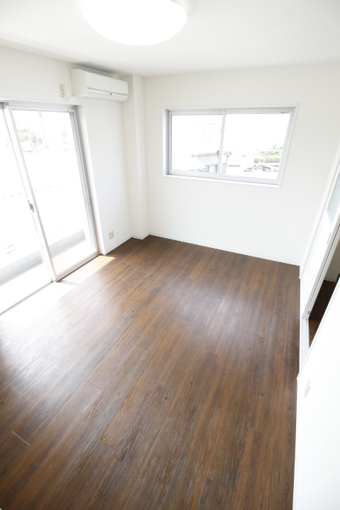 居室・リビング　別の部屋の写真です
