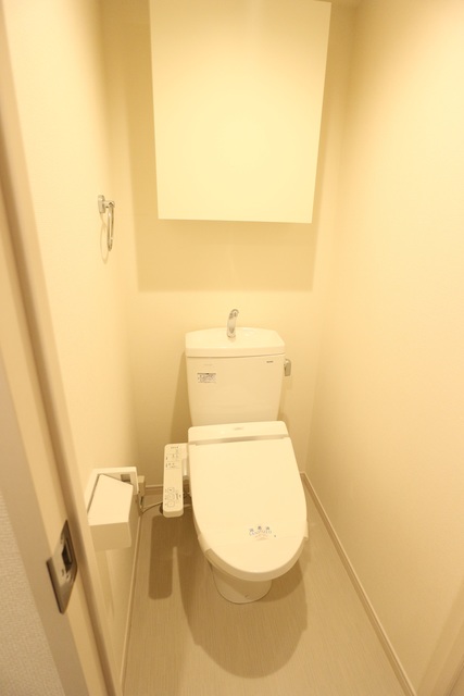 トイレ　※写真は他号室です