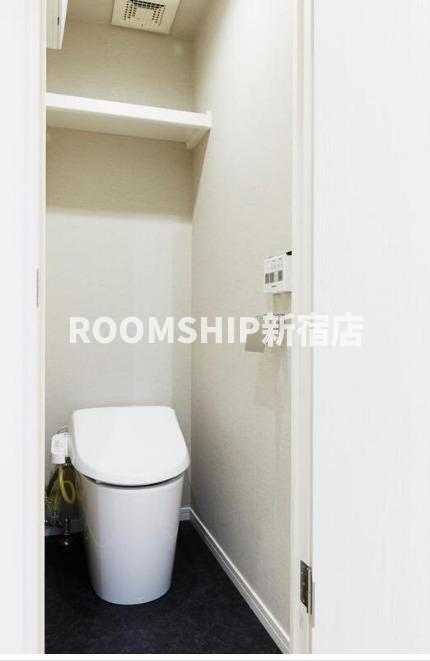 京王線 笹塚駅 徒歩5分 2階建 築9年のトイレ写真