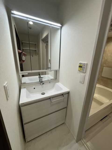 洗面設備　同メーカー施工参考写真