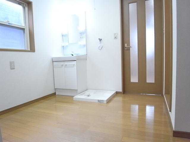ＪＲ山手線 大崎駅 徒歩10分 2階建 築24年の内装写真