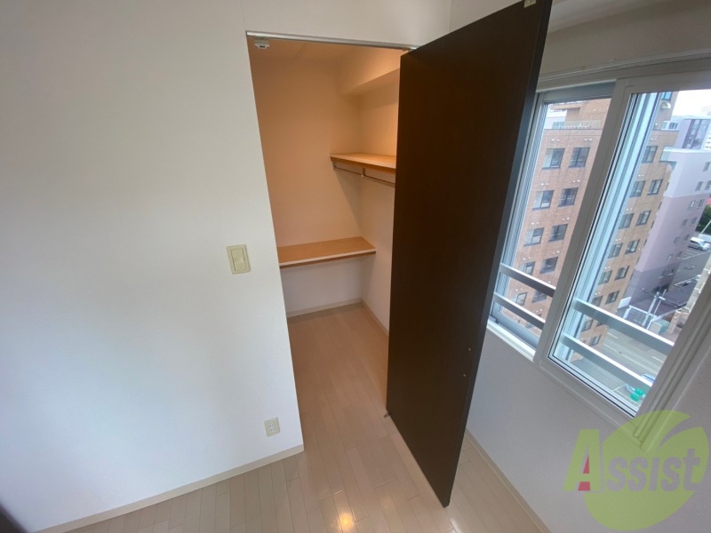 収納　寝室の収納です。部屋がすっきり片付きます。