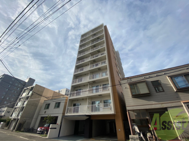 建物外観　札幌市中央区北７条西「メゾン・ド・ヴィレ桑園」