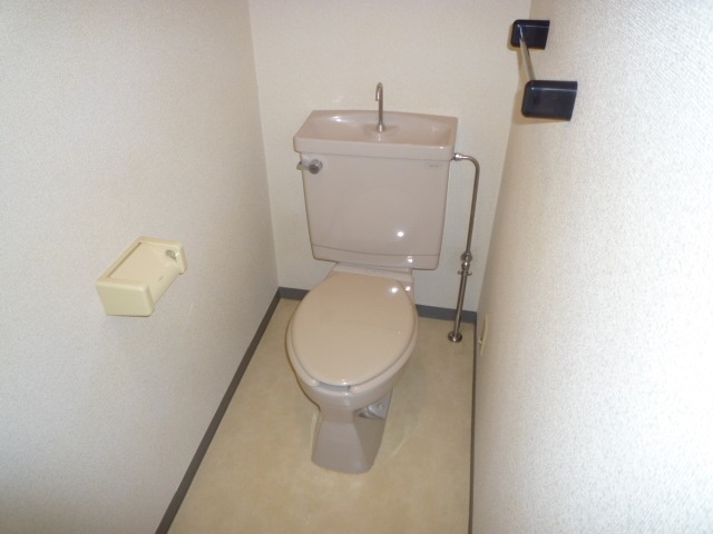 コスモスパジオ富士見台のトイレ写真