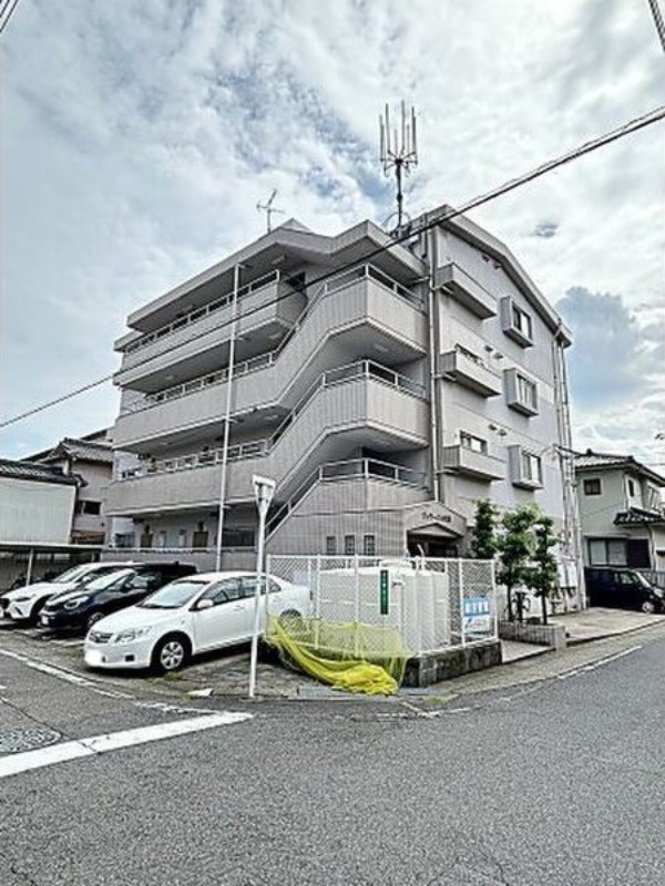 ヴイラージュ歌里.
