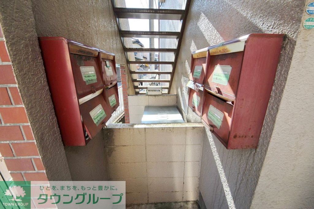 東武東上線 上福岡駅 徒歩8分 2階建 築37年の外観写真