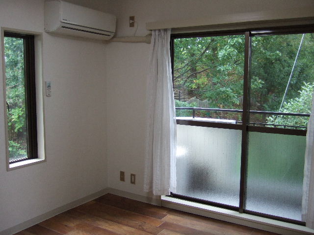 ネオハイシティ田園調布の居間写真