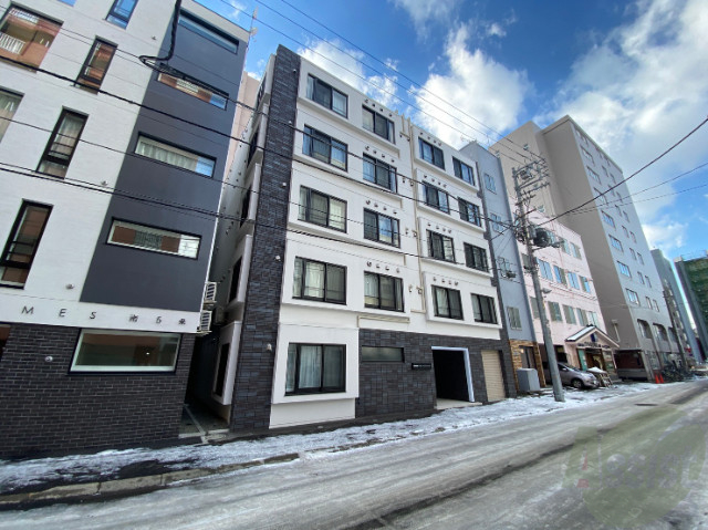 建物外観　札幌市中央区南５条西「ピュア東彩館６」