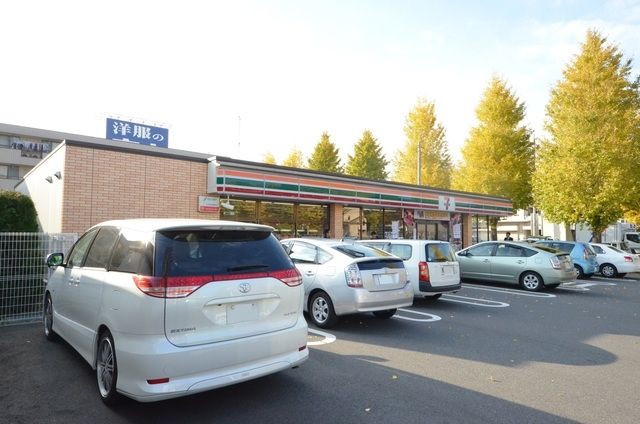 コンビニ　セブンイレブン八王子高倉東店（コンビニ）まで496m