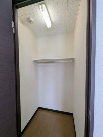 収納　ウォークインクローゼット