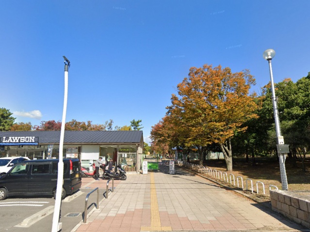 公園　久宝寺緑地（公園）まで402m