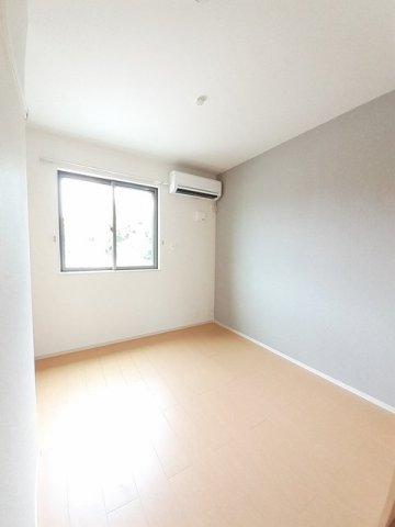 その他部屋・スペース　明るい色調の室内です