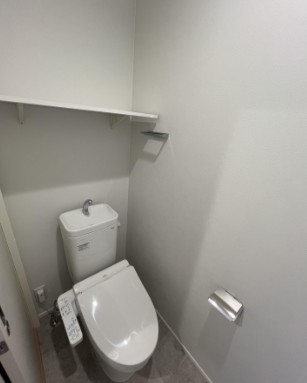 トイレ　※同シリーズ別建物参考写真