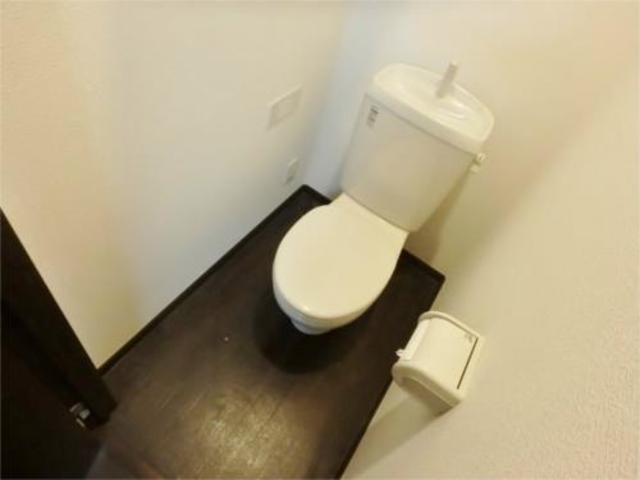 トイレ　他の号室の参考画像です