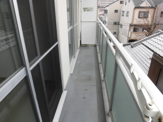 バルコニー　外干しのできるバルコニーです