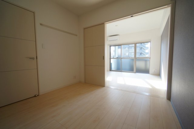 その他部屋・スペース　使い勝手のいい寝室です