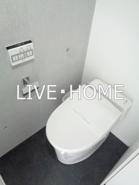 都営大江戸線 落合南長崎駅 徒歩4分 4階建 築6年のトイレ写真