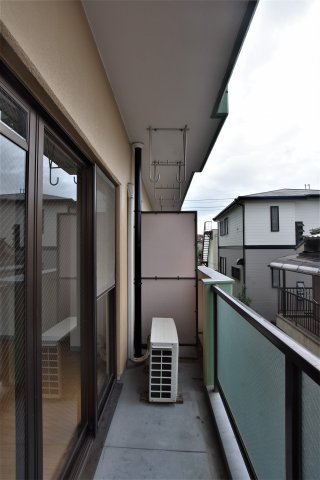 バルコニー　同物件、別号室の参考写真です。