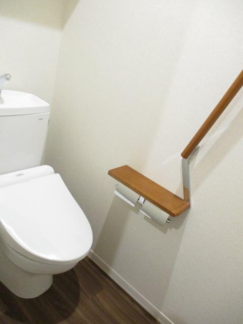 ハピラインふくい 鯖江駅 2階建 築6年のトイレ写真