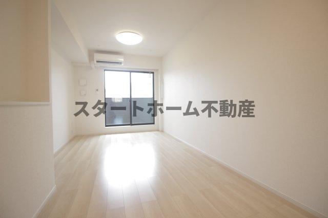 居室・リビング　居間です