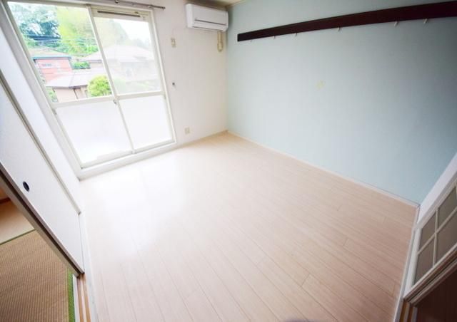 居室・リビング　★★明るいお部屋です★★