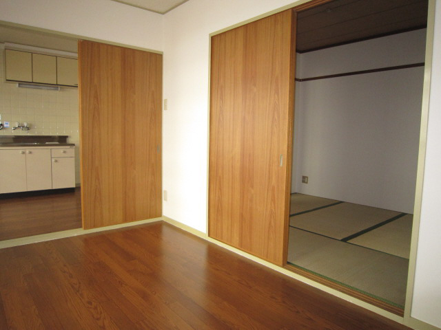 その他部屋・スペース　写真は同マンションの他のお部屋のものです