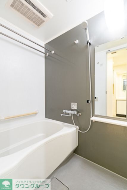 バス・シャワールーム　※写真は同タイプ住戸です。