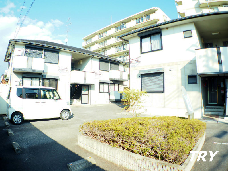 駐車場　敷地内駐車場