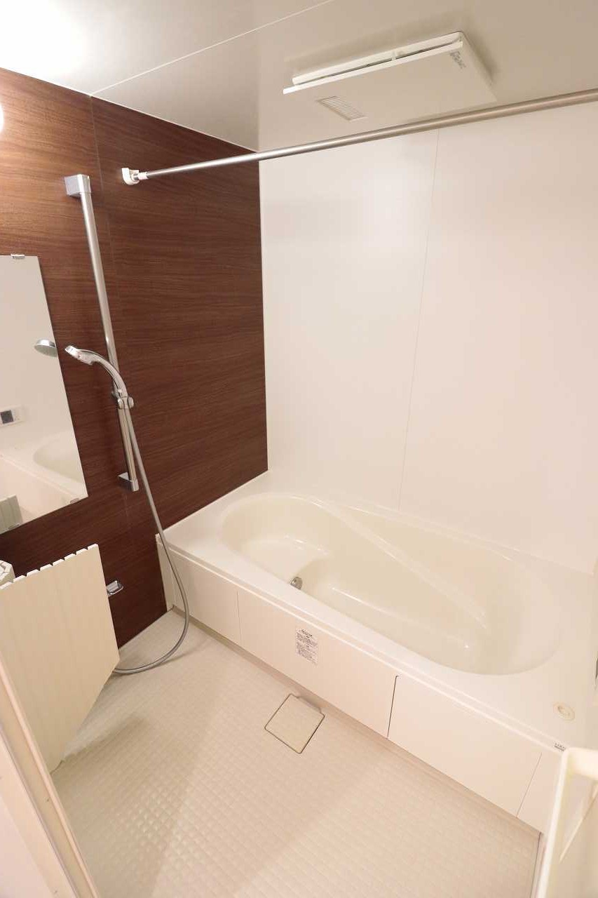 バス・シャワールーム　※同物件、別部屋になります。
