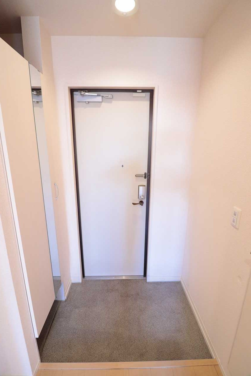玄関　※同物件、別部屋になります。