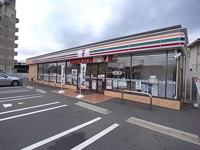 コンビニ　セブンイレブン岐阜福光西3丁目店（コンビニ）まで392m