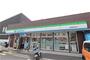 コンビニ　ファミリーマート大東南楠の里店（コンビニ）まで224m