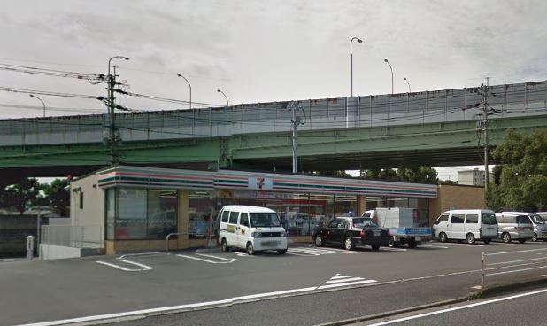 コンビニ　セブンイレブン小倉東篠崎2丁目店（コンビニ）まで373m