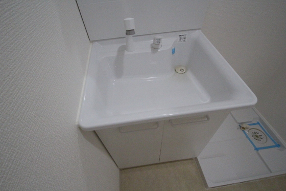 洗面設備　※別号室の写真です