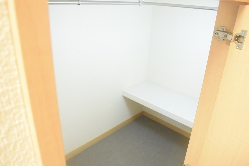 収納　ロフトの下は大容量のウォークインクローゼットです!!