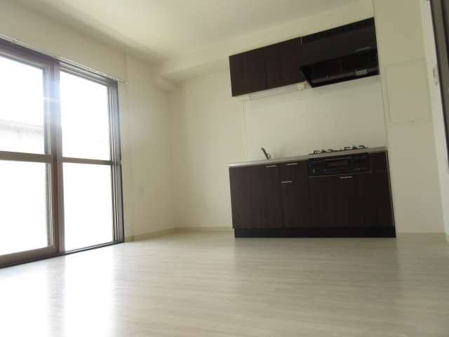 居室・リビング　インターネットが無料で使えます。