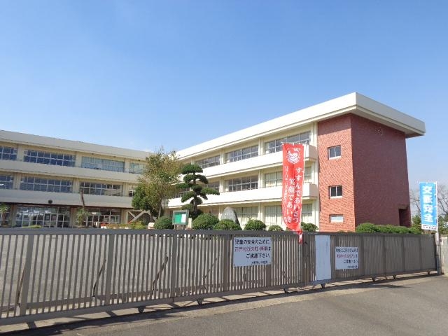 【ベルフルールIIの小学校】