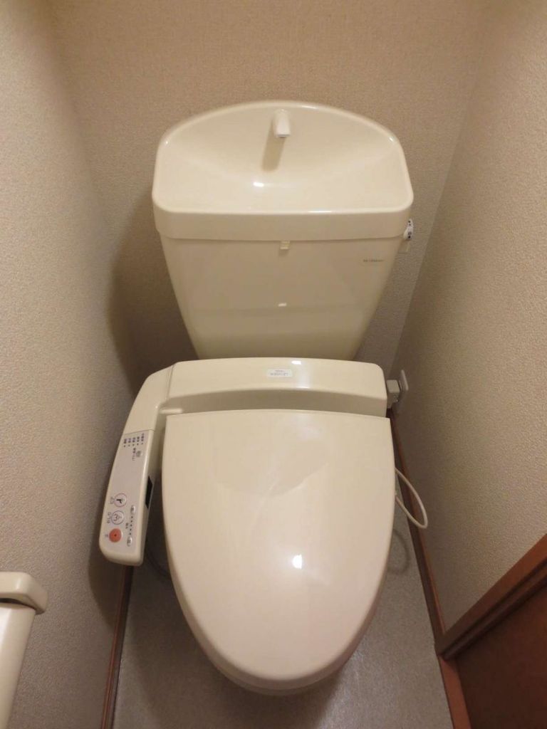 【野田市下三ケ尾のアパートのトイレ】