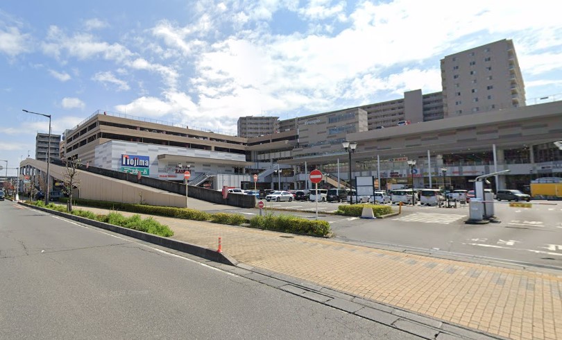 スーパー　カスミフードスクエア八潮駅前店（スーパー）まで940m