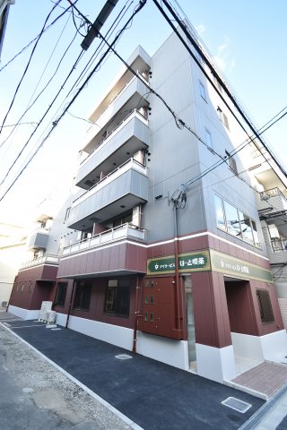 REGRE今里の建物外観