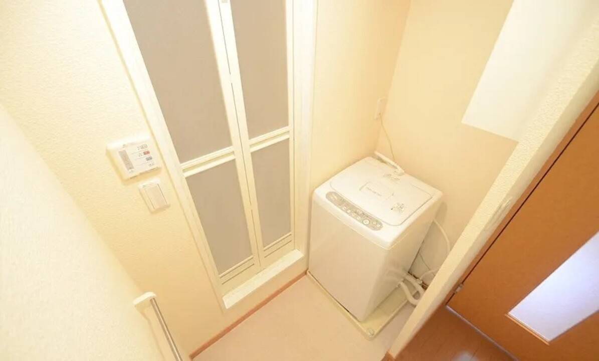 洗面設備　洗濯機置場