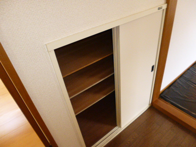 収納　シューズボックス