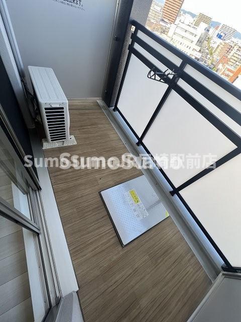 バルコニー　バルコニーからの眺めを楽しみながら食事をしませんか