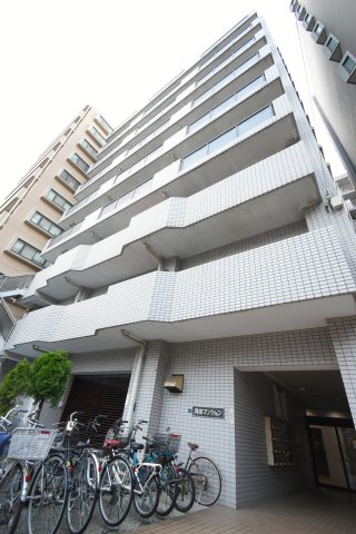 月田マンションの建物外観