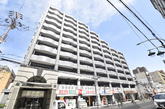 大阪市東淀川区豊新のマンションの建物外観