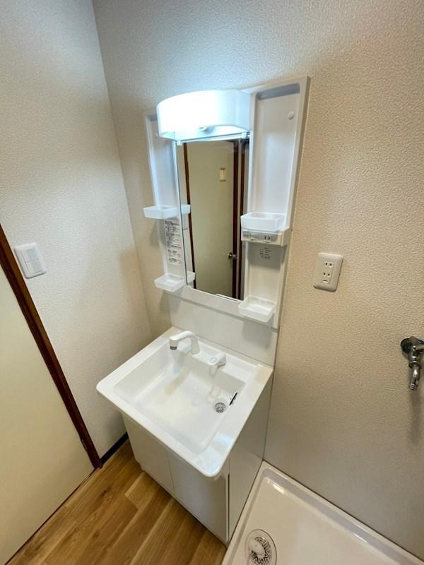 洗面設備　現況優先です