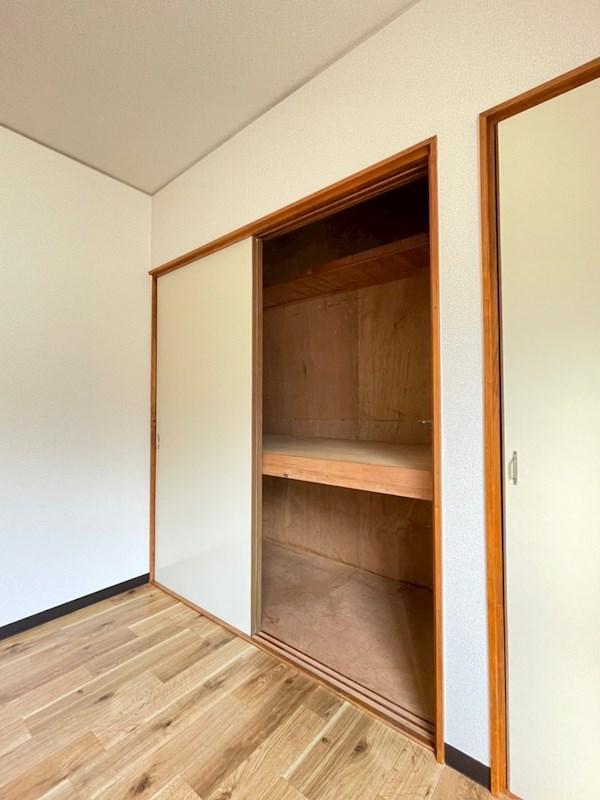 収納　現況優先です