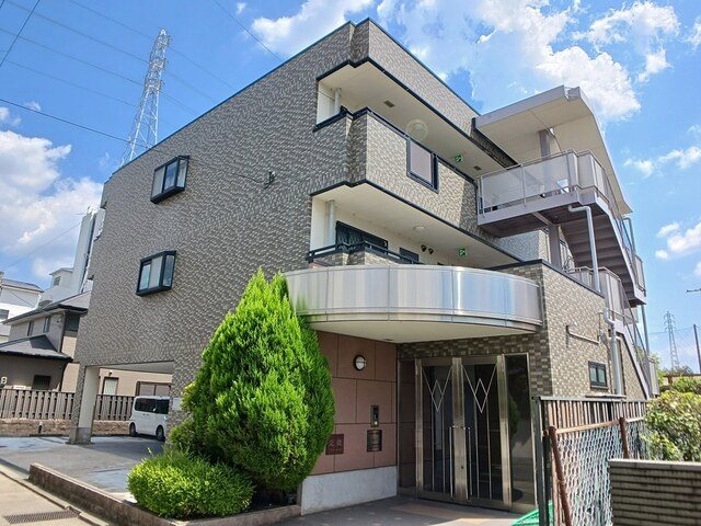 レフィナードの外観写真