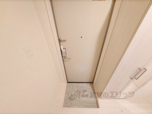 ブライト伏見の玄関写真